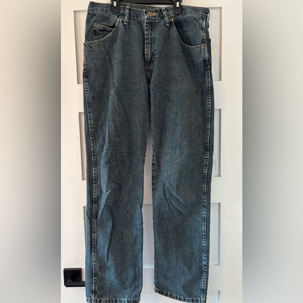Wrangler Men's Regular Fit Denim Jeans